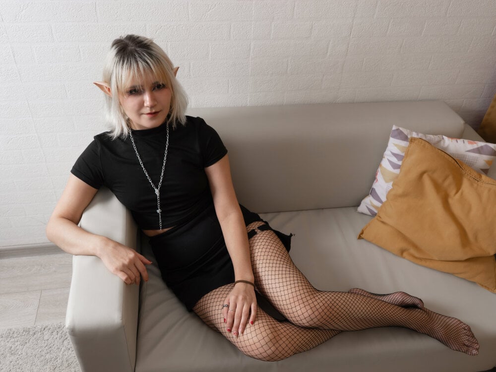 Alexa_Lexi_