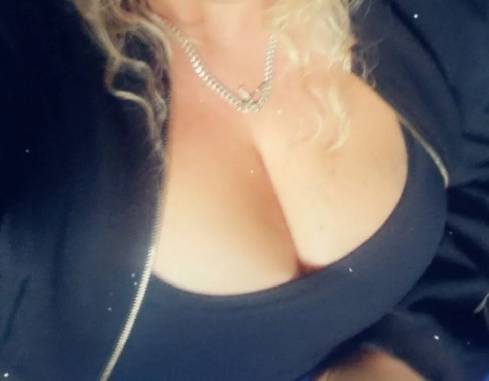 Bella_Squirts