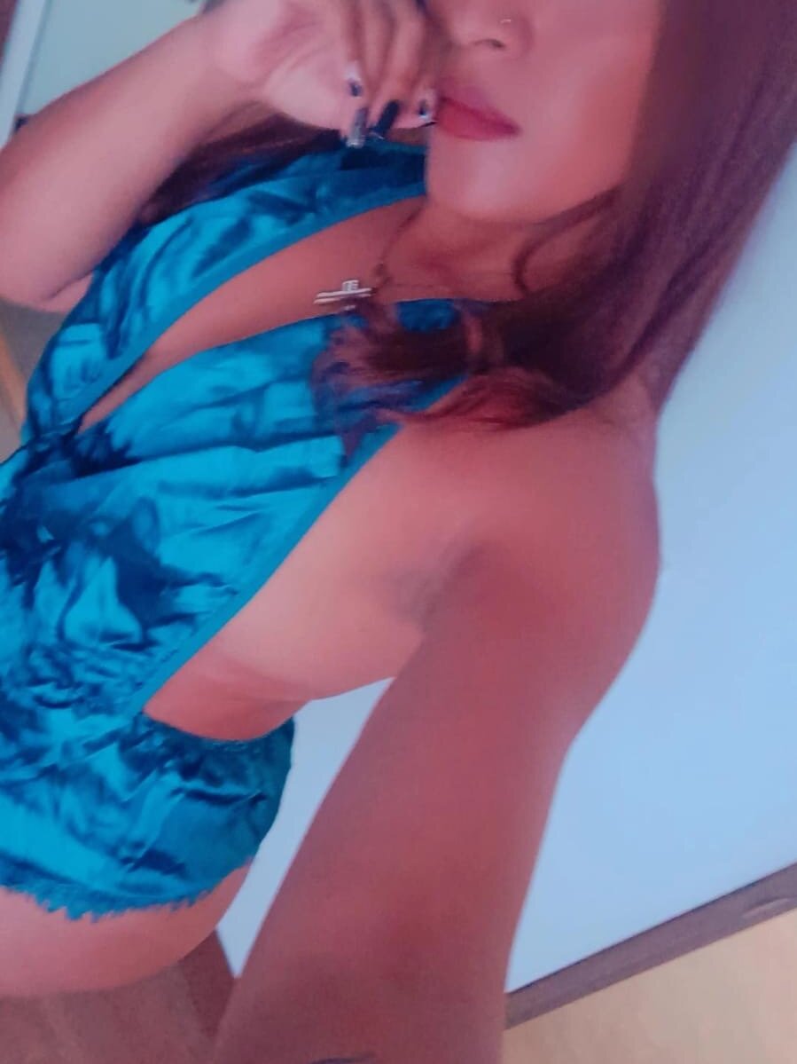 CharlotteMilf_