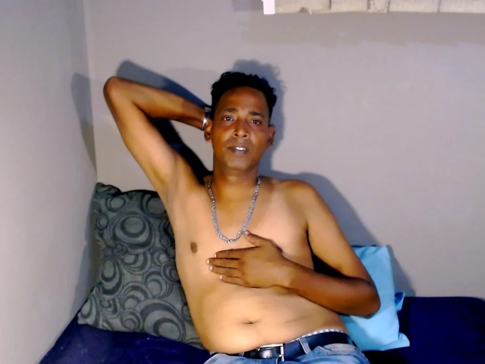 IndianHunk01