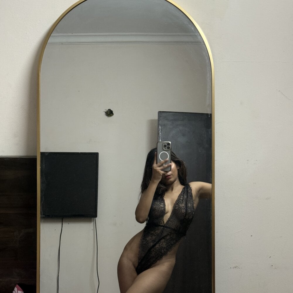 Kinky_Jasmine