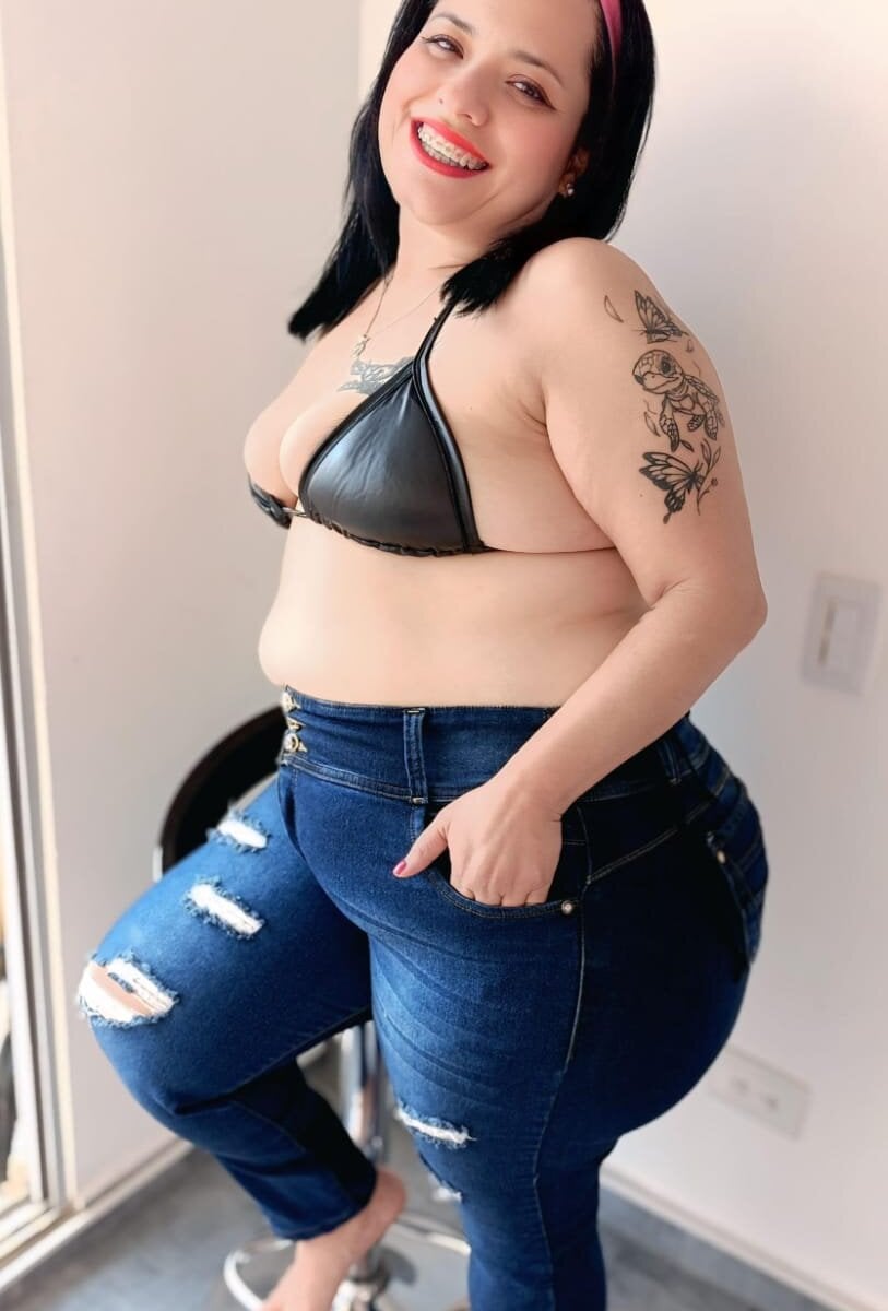 Lia_TabooMatureBbw