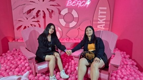 lilith-and-khloe