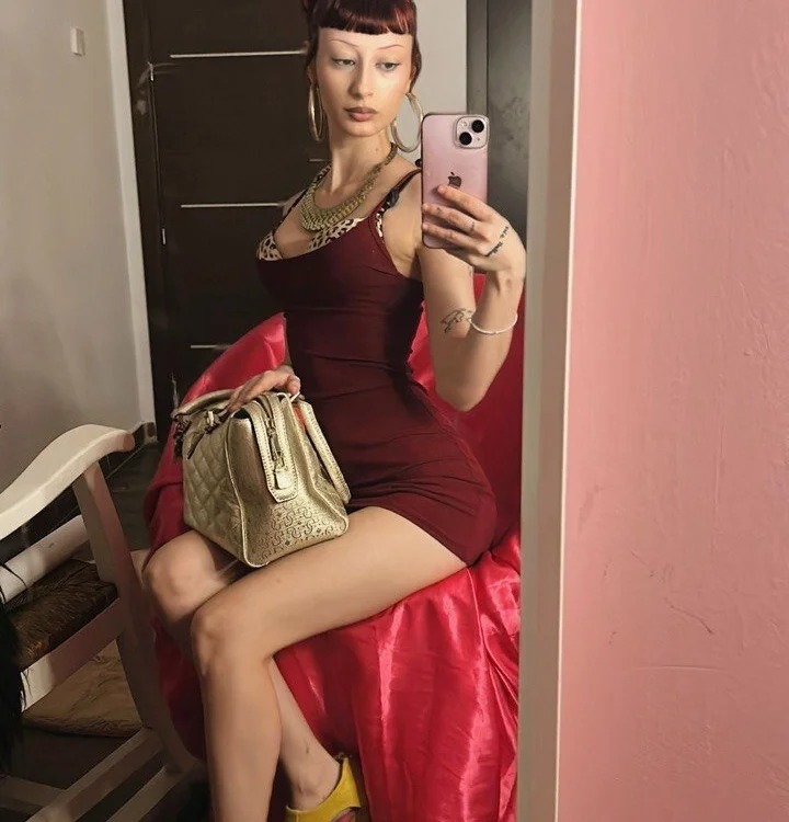 Naughty_Novaa