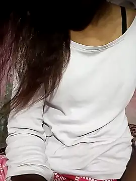 NishaXO