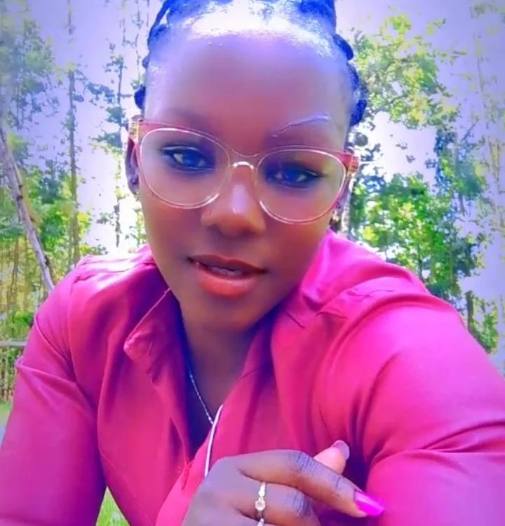 Prettydotinee