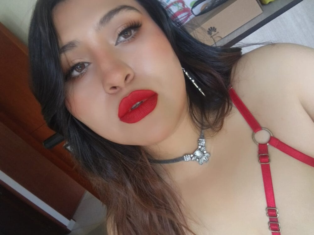 Redlips_F_w