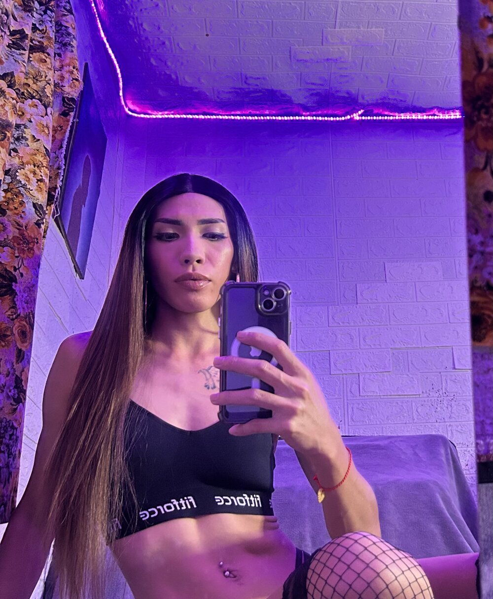 VictoriaAsianMistress