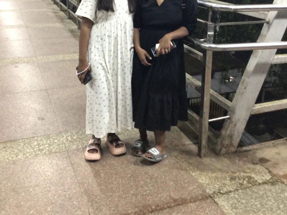 Virgin_Girlss