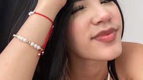 beautiful-strength-ggh