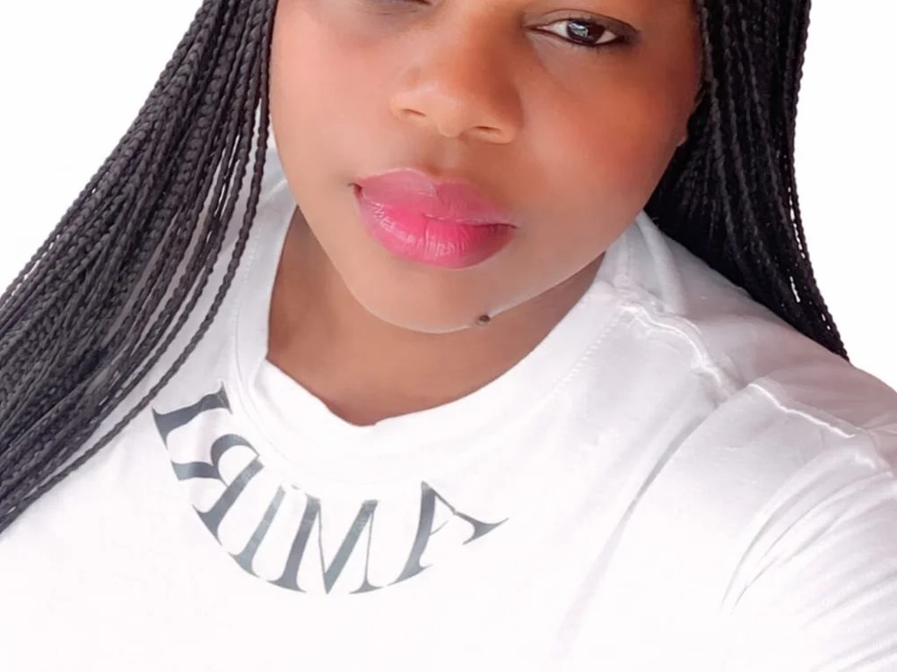 bigcurvymoomy
