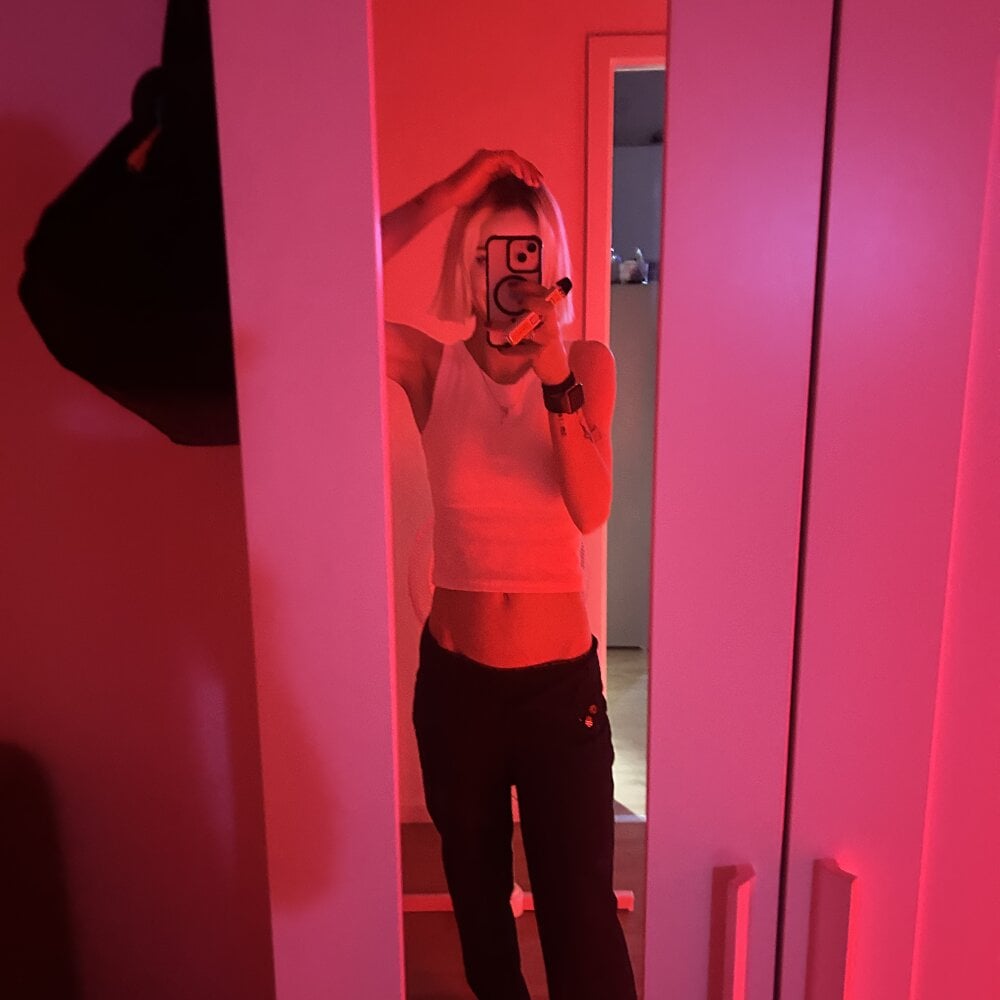 blondiblack