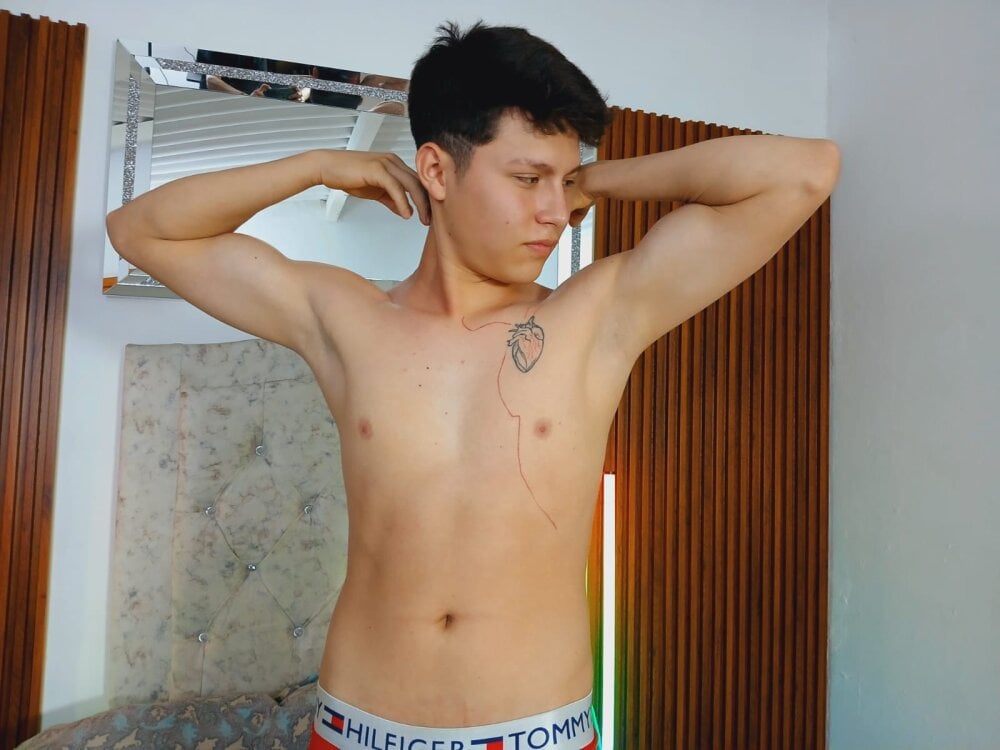 daniel_leon