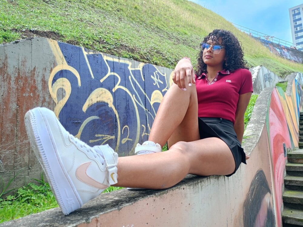 mia_brown7