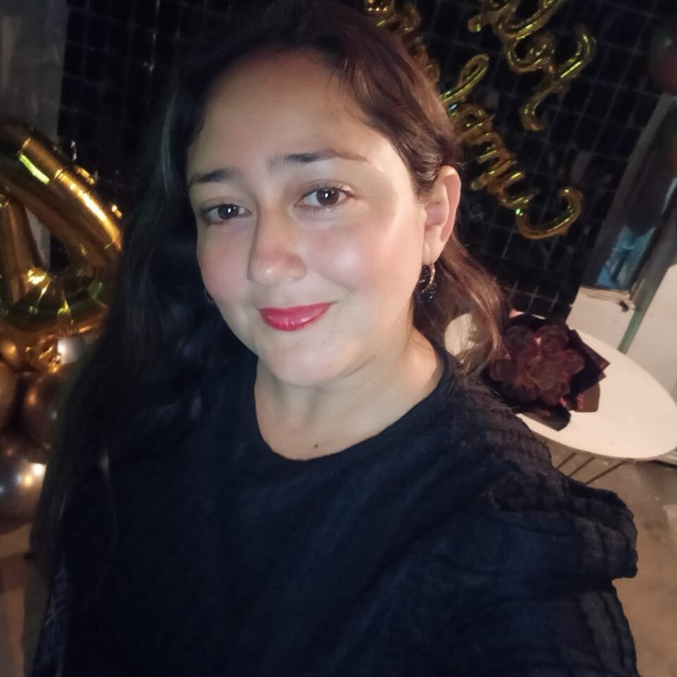 naughty_milf_esmeralda